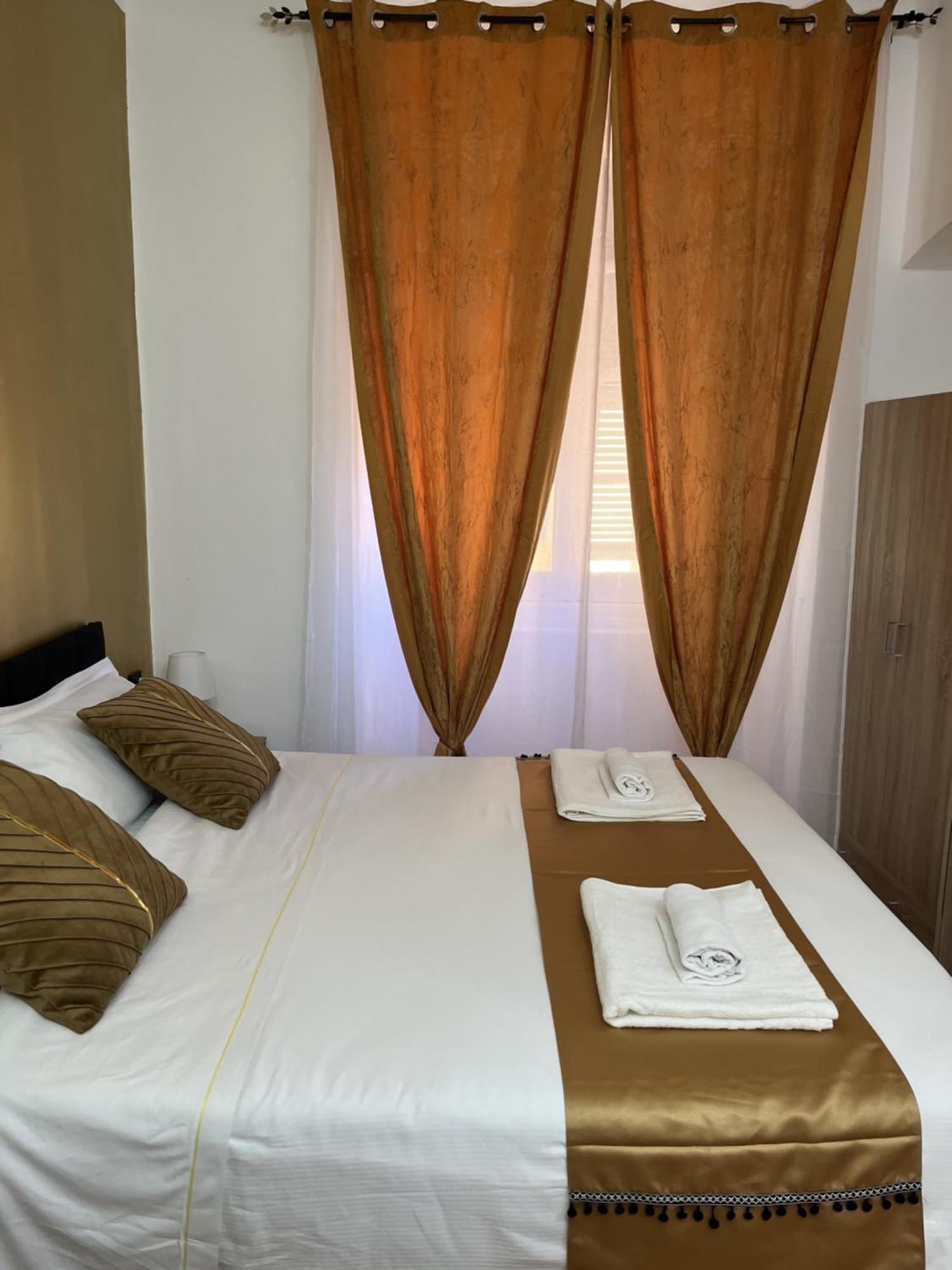 Genova Gold Rooms Exterior foto