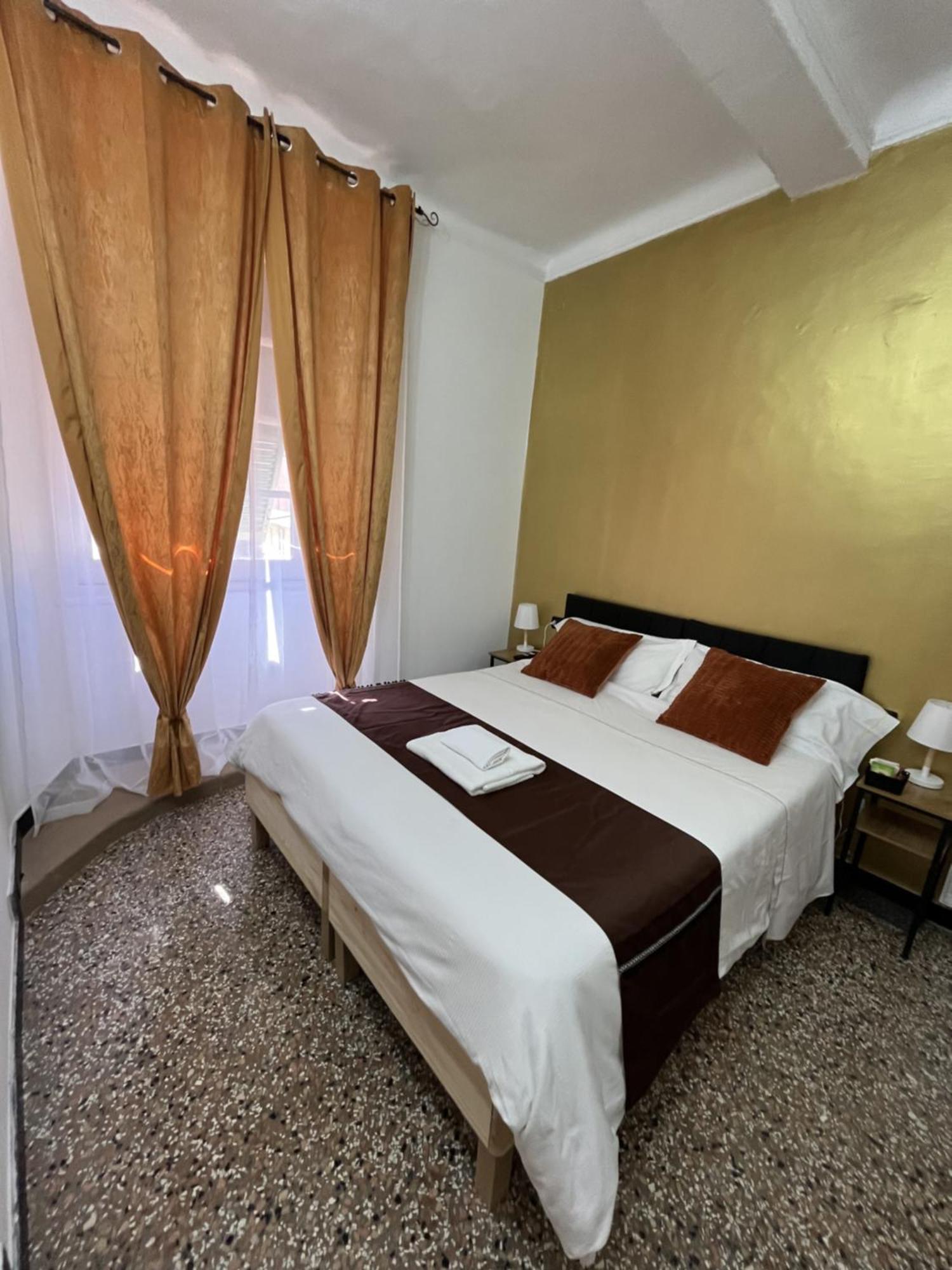 Genova Gold Rooms Zimmer foto